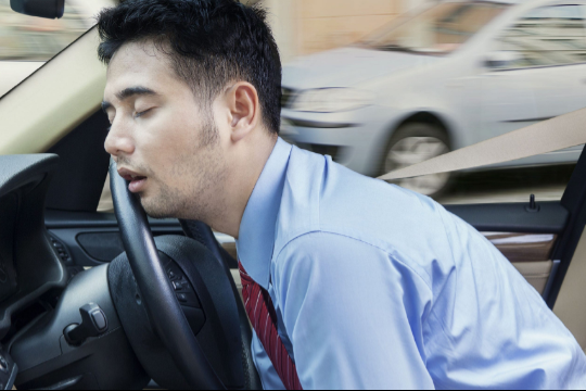 Усталость и сонливость как тормоз реакции водителя