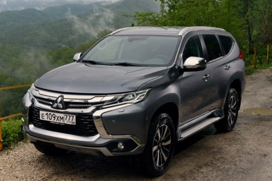 Mitsubishi внедорожник модельный ряд