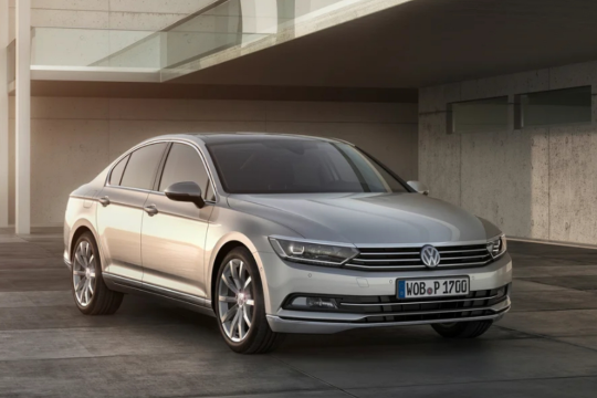 Обзор на VW Passat B8 и сравнение с B7