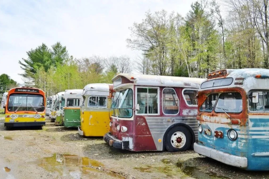 Музей раритетных автобусов, трамваев и другого общественного транспорта в США