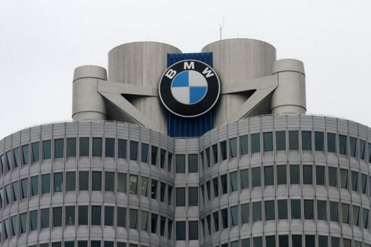 Автоконцерн BMW подал в суд на индийскую компанию из-за названия