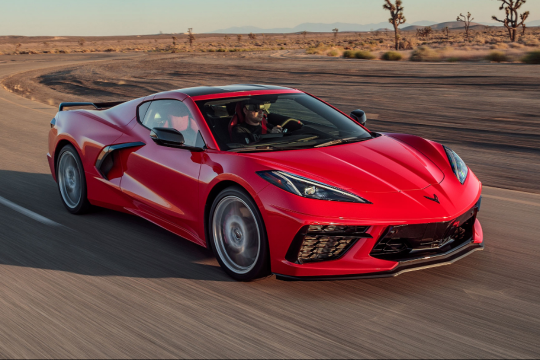 Chevy Corvette C8 разгоняется до 100 км/ч за 2,7 секунды