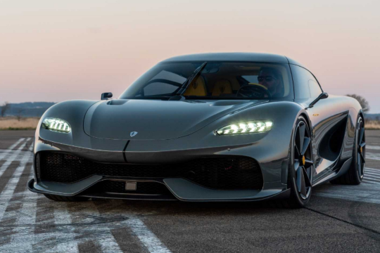 Koenigsegg Gemera Build уже доступен у дилера McLaren
