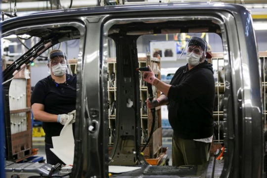 Как изменилась жизнь в США для работников автомобильной промышленности