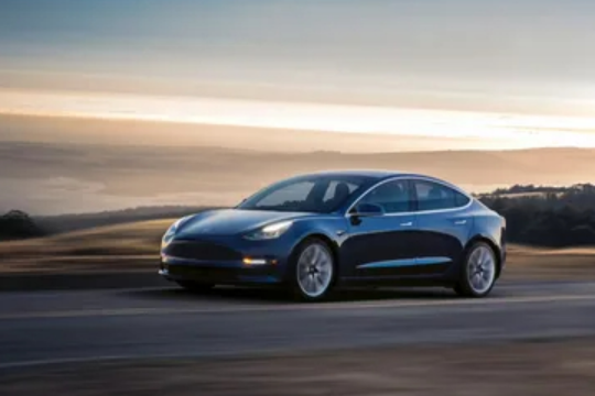 Tesla может вытеснить производителей электрокаров: в Европу привезут дешевую китайскую Model 3