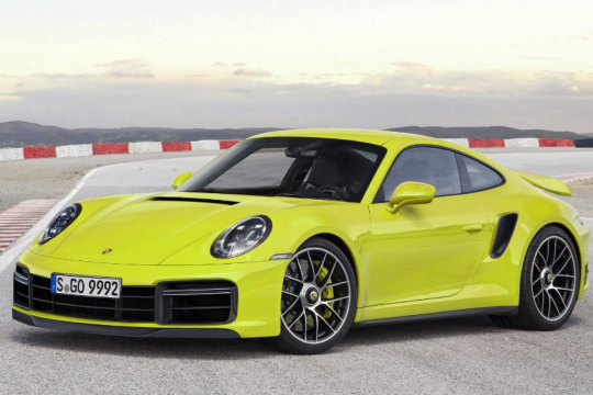 Проведена гонка между самыми быстрыми Porsche 911: Turbo S 992 и GT2 RS