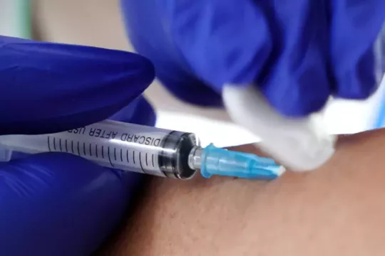 16 человек в Швейцарии умерли после вакцинации от коронавируса