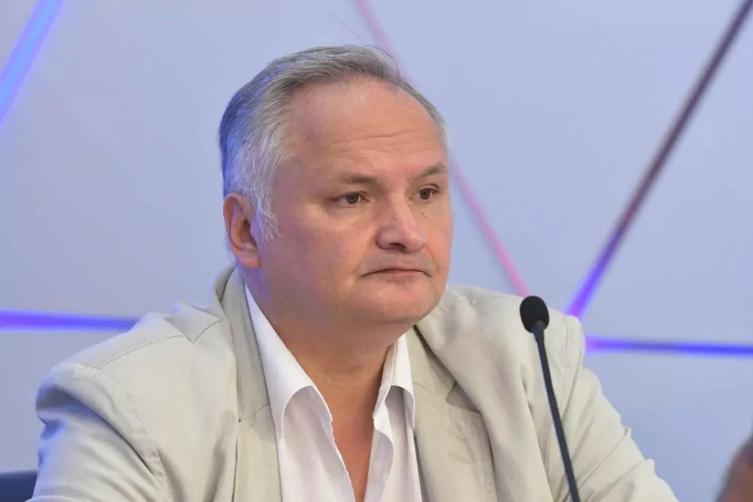 Известный политолог Андрей Суздальцев и критик режима Лукашенко попал в больницу
