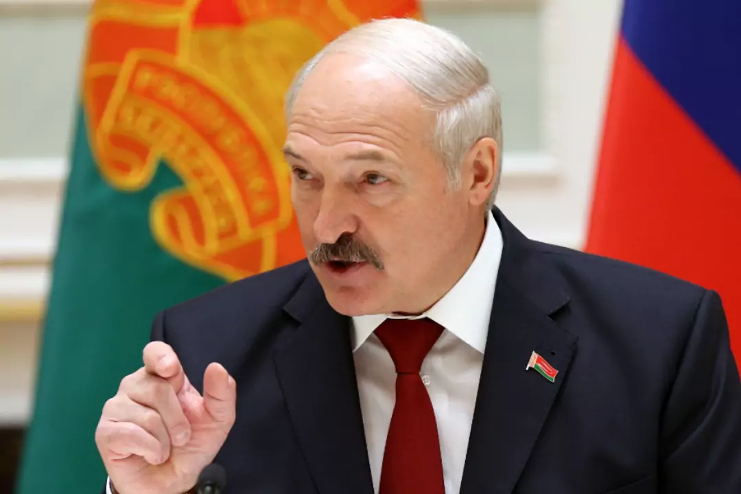Лукашенко лишил званий 80 силовиков, перешедших на сторону оппозиции