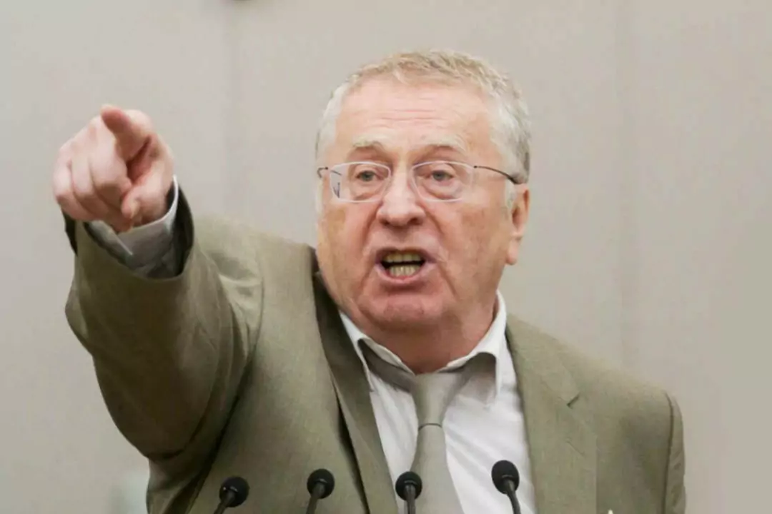 Жириновский заявил, что коммунистов во главе с Зюгановым надо отправлять эшелонами в Сибирь
