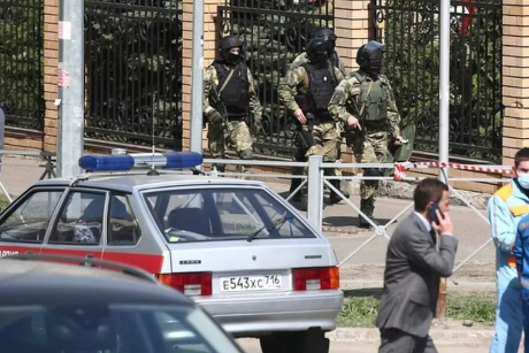 Число жертв стрельбы в школе Казани увеличилось до 11 человек