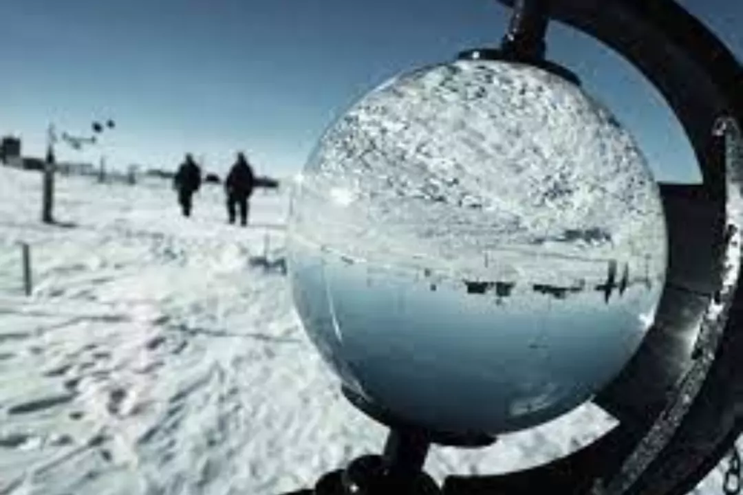 Какие тайны хранит озеро подо льдами Антарктиды, до которого  ученые добрались в конце 1990х годов