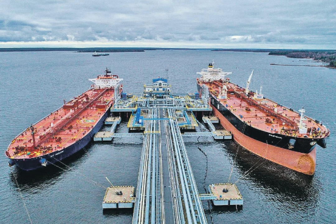 За деньги российских граждан: Америка наращивает импорт нефти из России