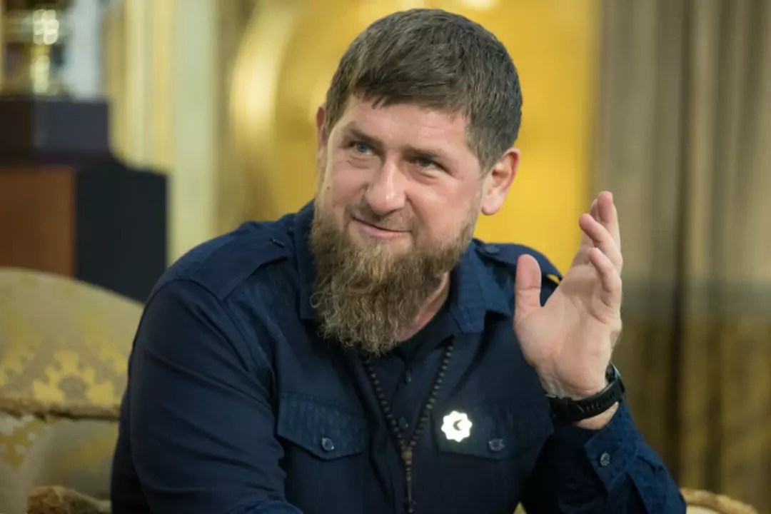 Кадыров назвал абсурдным призыв Байдена защищать права секс-меньшинств в Чечне и позвал в гости
