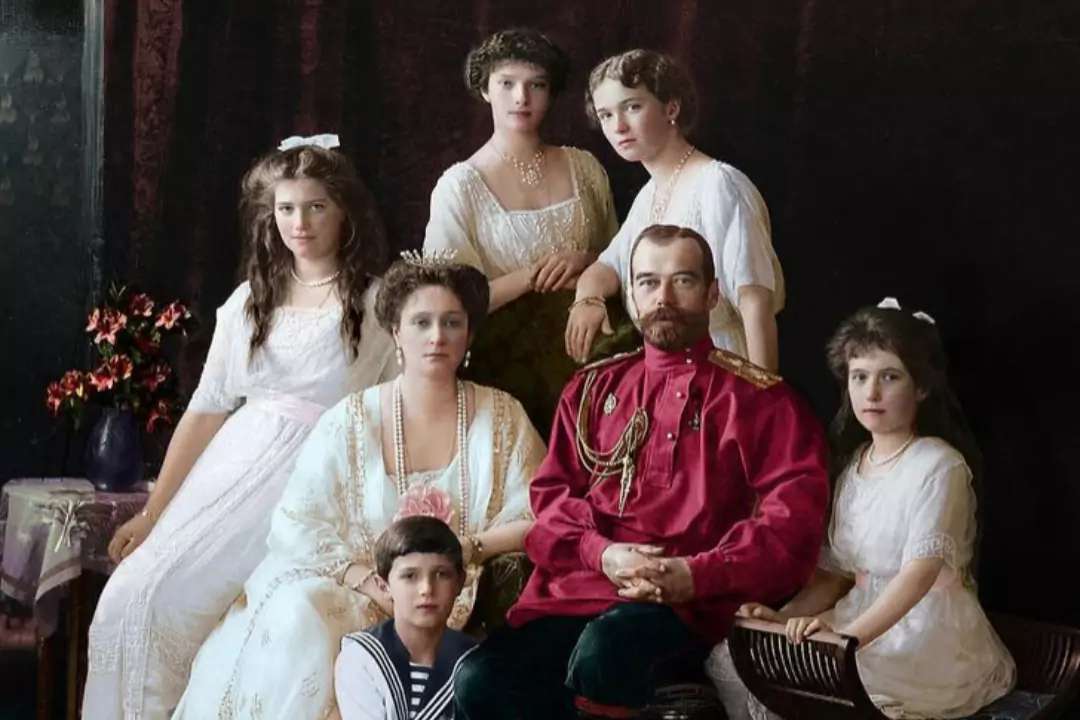 Как специалисты доказали расстрел семьи Романовых. Мог ли кто-то из них спастись?