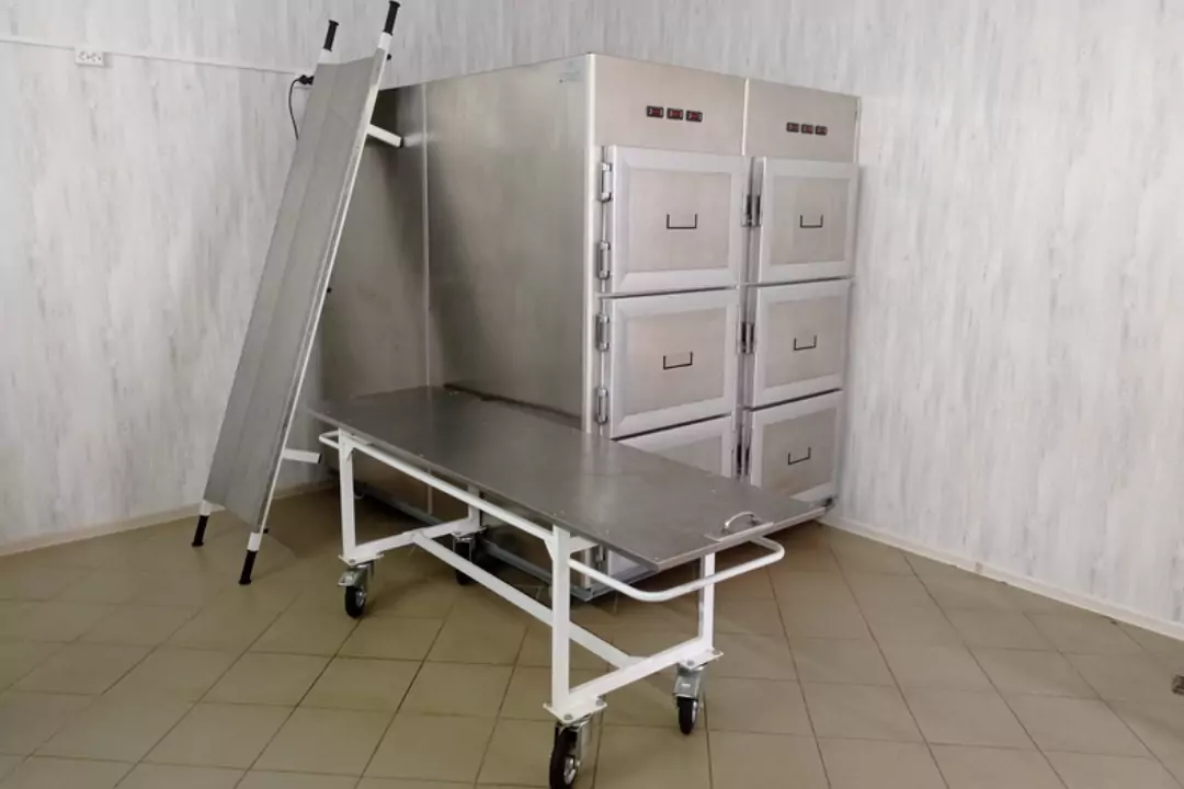В Беларуси открыли первый частный морг с итальянским холодильником