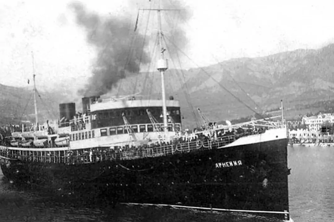Трагедия, печальнее "Титаника": гибель советского теплохода "Армения"