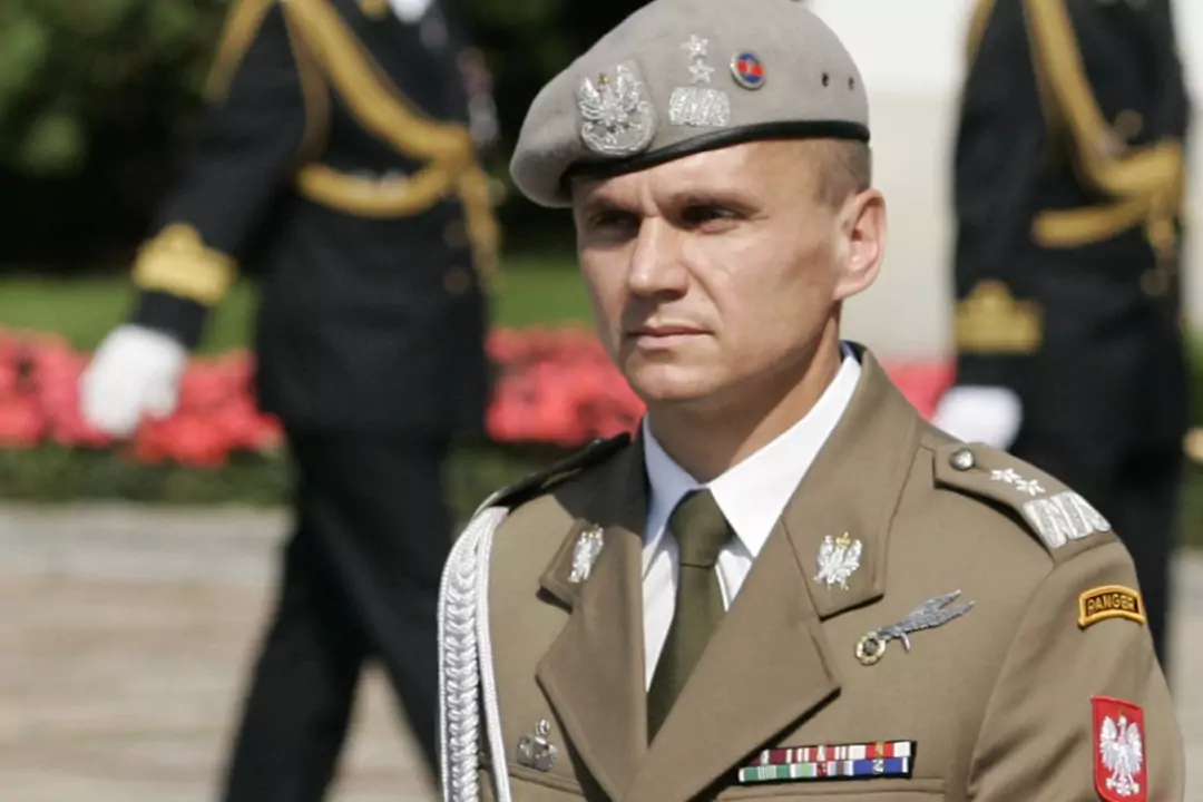 Умер польский генерал. Польский генерал. Форма Генерала Польши.