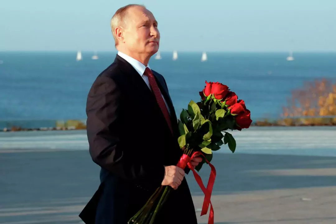 Владимир Путин: "Крым и Севастополь с Россией навсегда"