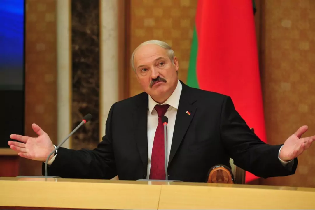 Лукашенко: Евросоюз обязан оплачивать вывоз мигрантов на родину авиалиниями
