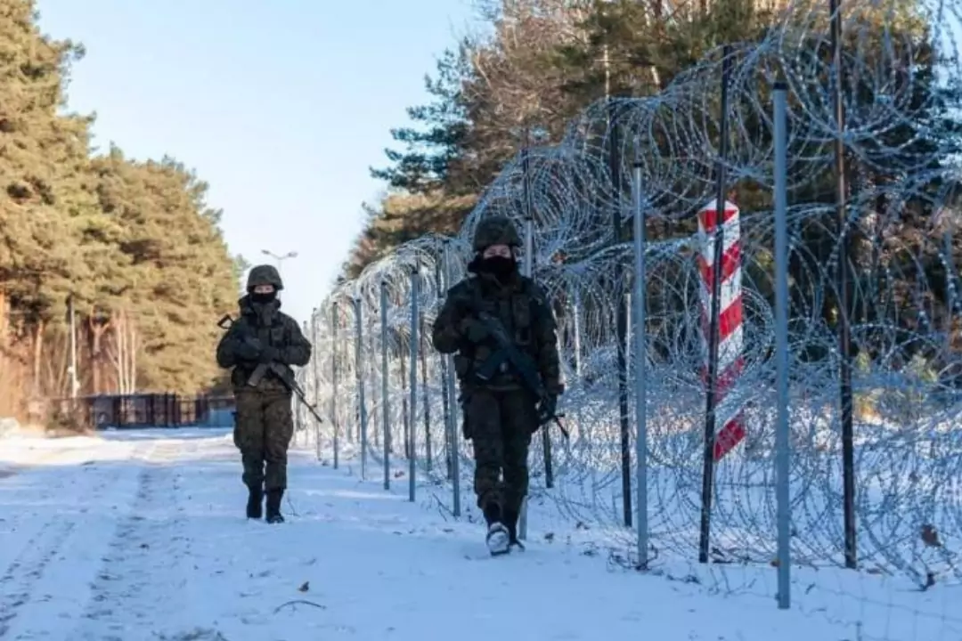 Почему прорвали границу. Пограничная стража Польши. Погранслужба Польши. Прорыв границы. Poland border.