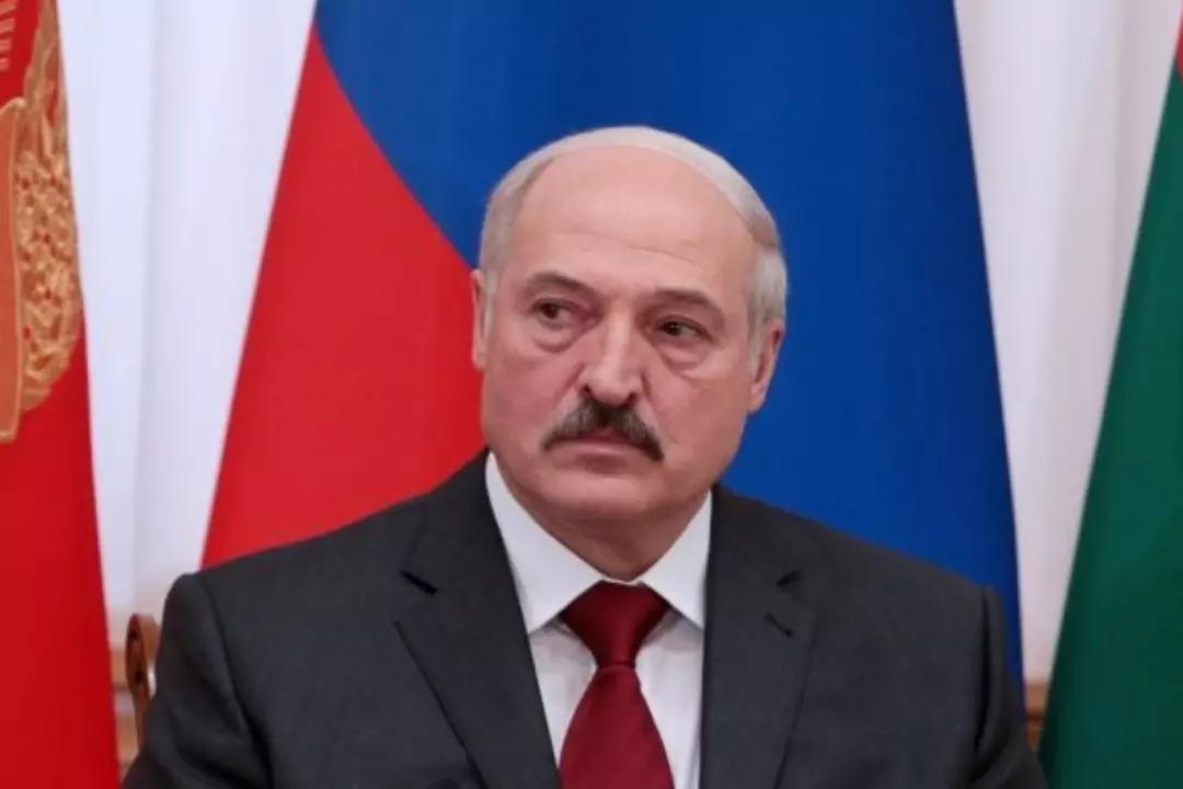 Лукашенко: изучение белорусского языка должно идти следом за русским