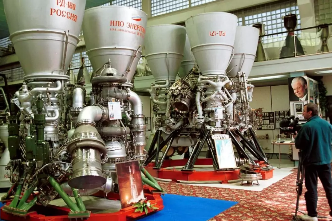 Рогозин объявил о прекращении поставок ракетных двигателей России в США