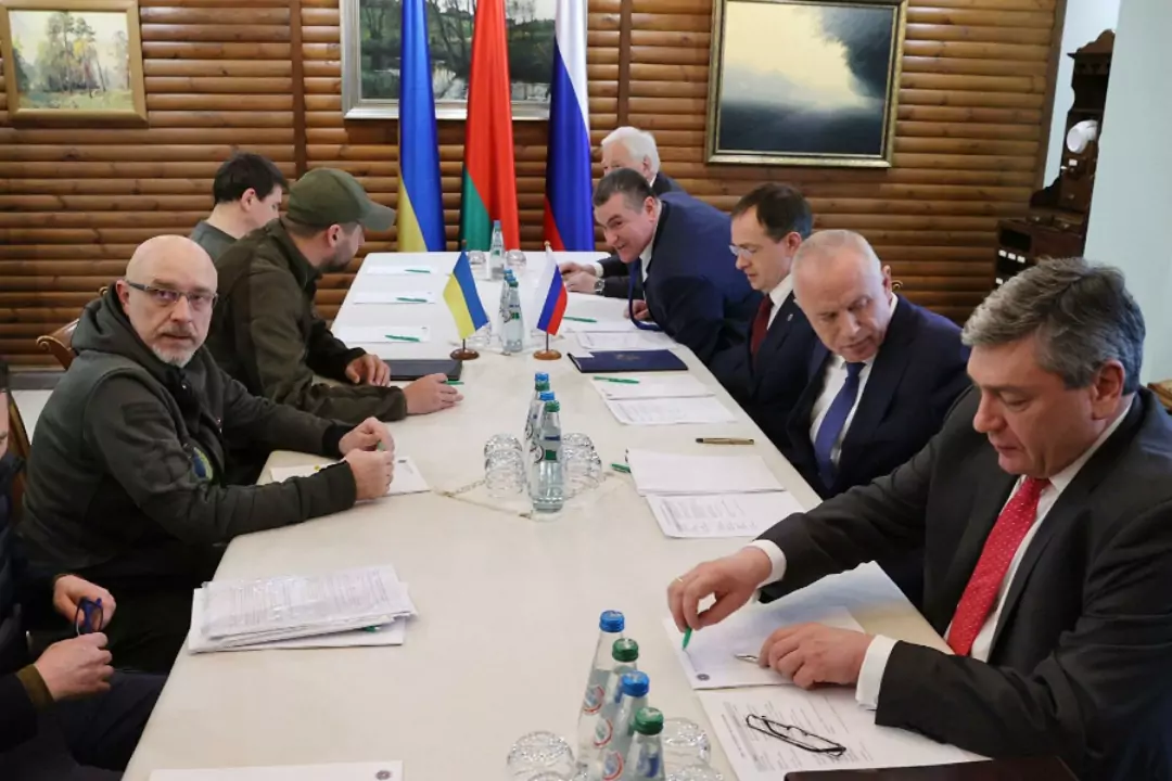 Третий раунд переговоров России и Украины начался в 17:12
