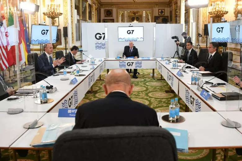 Страны G7 согласовали длительные поставки оружия на Украину