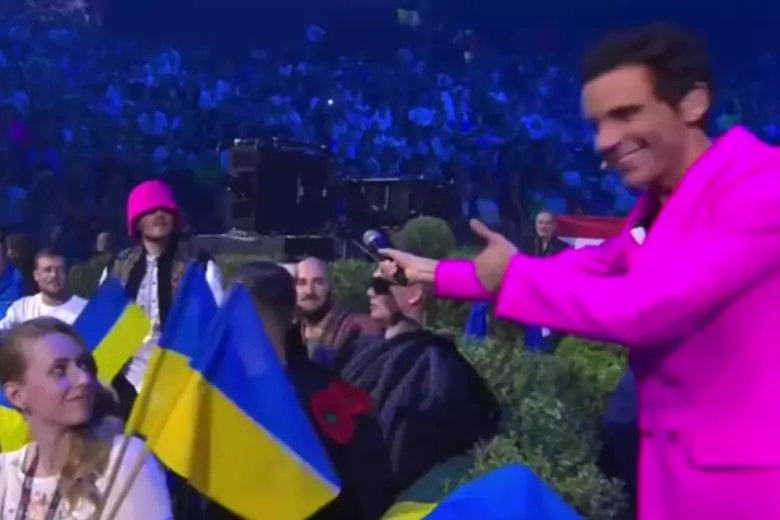 Ведущий Евровидения не дал микрофон украинской группе Kalush Orchestra