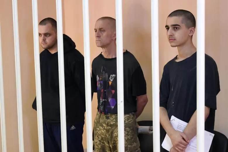 В ДНР иностранных наемников Эслина, Пиннера и Брагима суд приговорил к высшей мере
