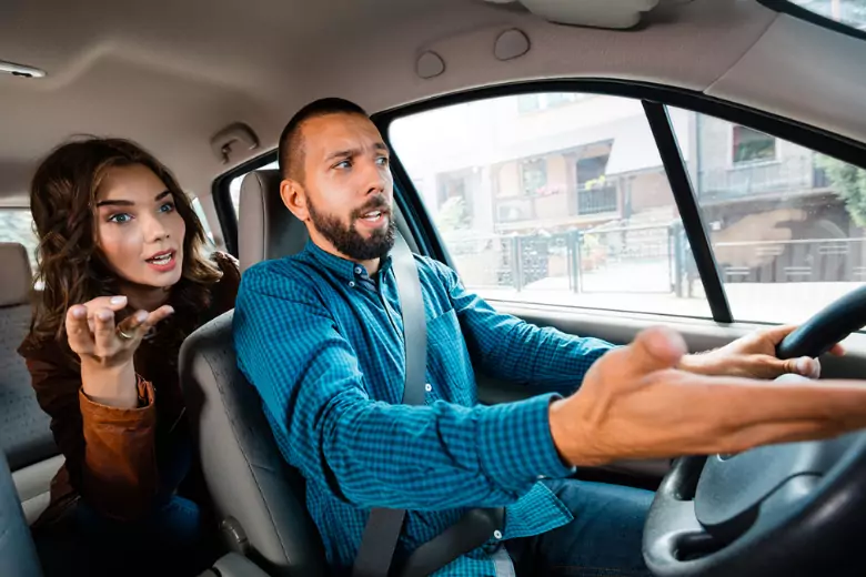Как сообщили в "РИА Новости", согласно исследованию компании "Сберавто", около 36% водителей признались, что разговаривают со своим автомобилем.