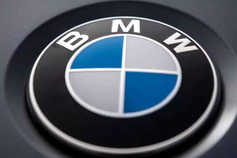 BMW столкнулся в США с чувствительным демпфером продаж
