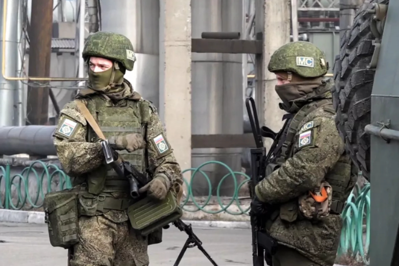 Три человека погибли после удара ВСУ по частному сектору в Белгороде