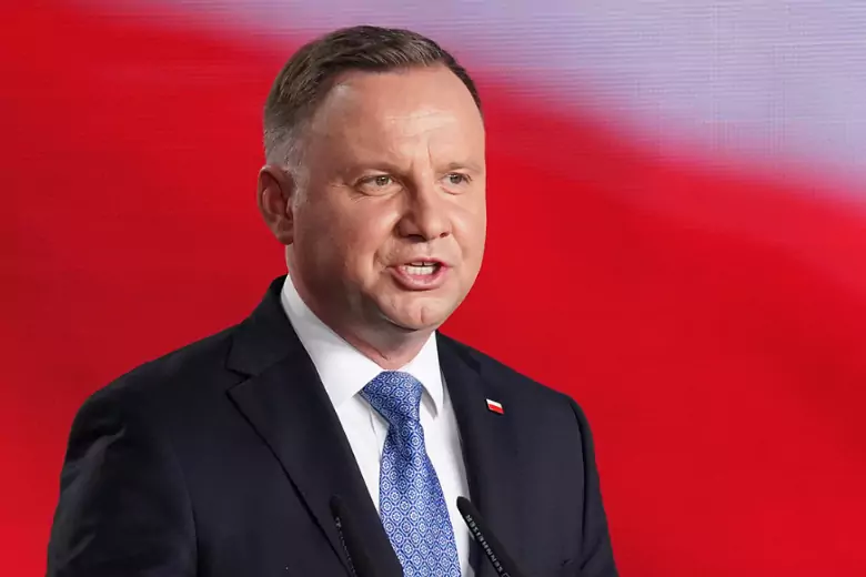Алиханов: президент Польши Дуда пытается записать Россию в НАТО