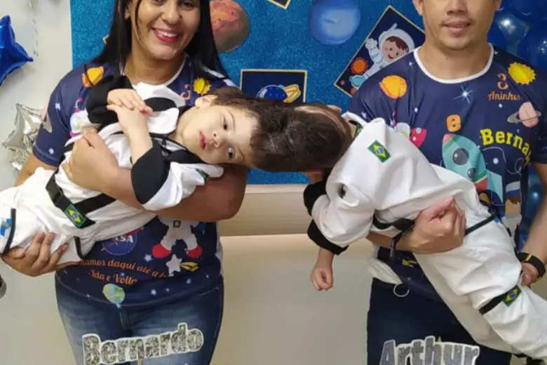 В Бразилии врачам удалось разделить сиамских близнецов со сросшимся мозгом