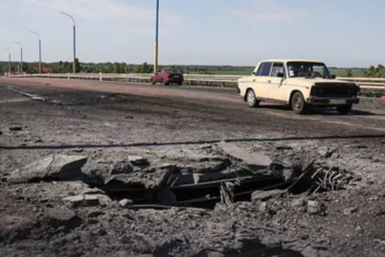Стремоусов: украинские войска нанесли новый удар по Антоновскому мосту в Херсоне