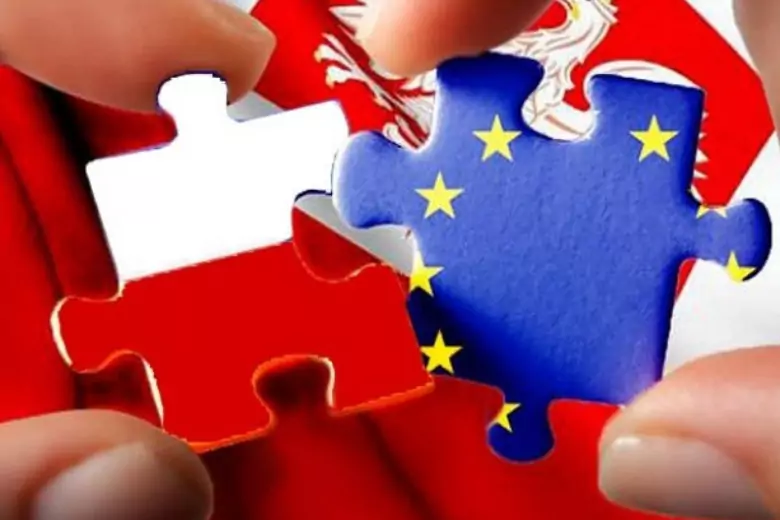 Польша обещает Евросоюзу ответный удар за блокировку средств