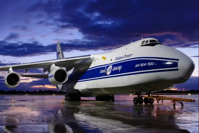 Крупнейшая в России авиакомпания сокращает всех своих пилотов  Boeing