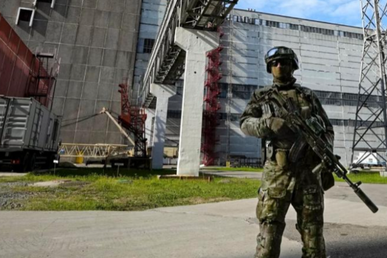 После взрыва на военной базе в Крыму Зеленский вновь заговорил о его освобождении