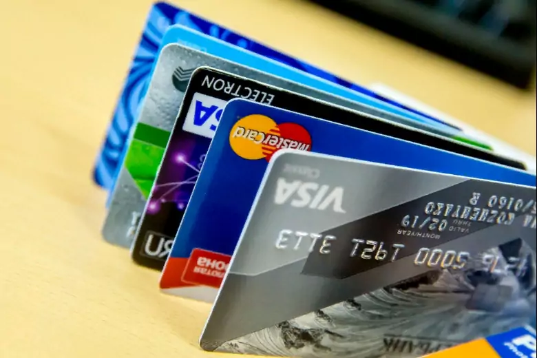 В России резко возрос спрос на карты банков СНГ после ухода Visa и Mastercard