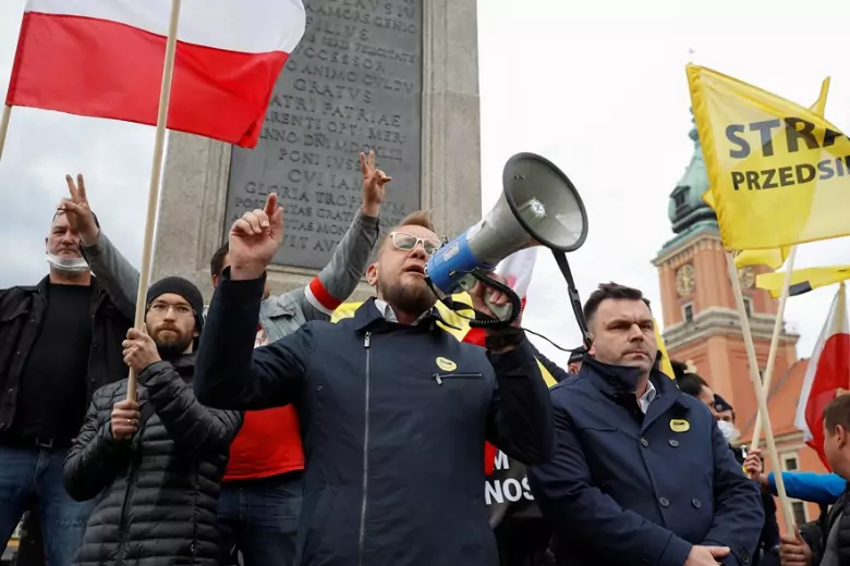 Поляки провели акцию протеста против «украинизации Польши» в Варшаве