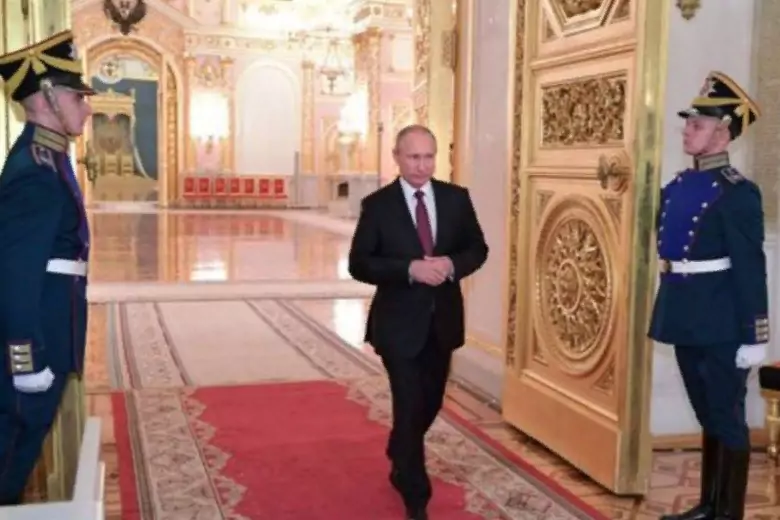 Путин подписал договор о присоединении новых областей к России