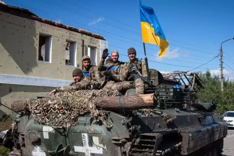 Стремоусов: армия Украины стянула огромное количество техники НАТО к Херсону