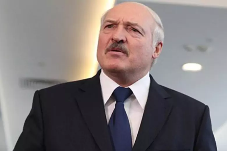 Лукашенко: США «держат за одно место» украинских военных