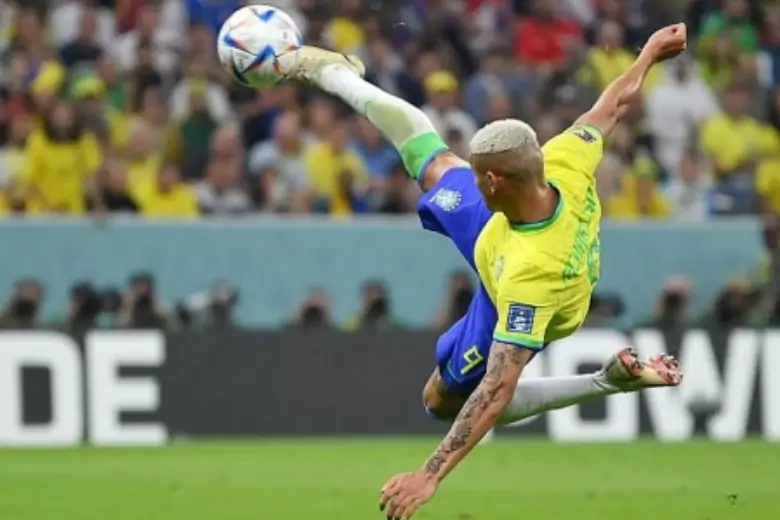 Дубль Ришарлисона принёс Бразилии победу над Сербией на ЧМ по футболу в Катаре