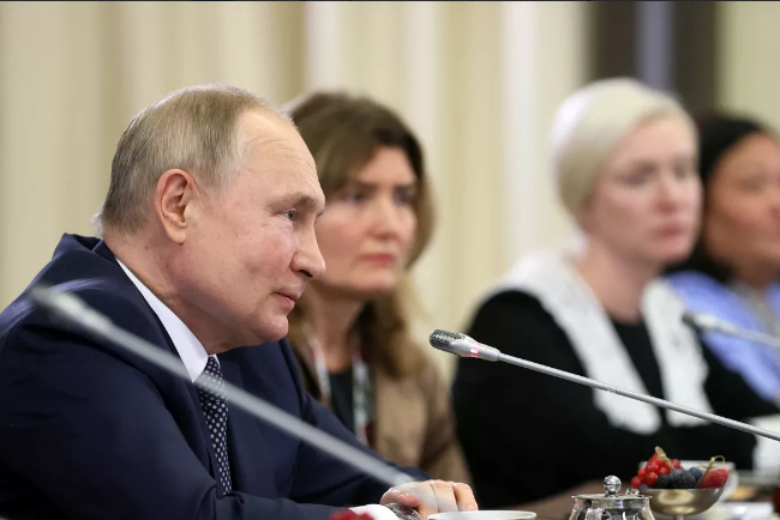 Путин призвал матерей военнослужащих не верить лжи о специальной военной операции