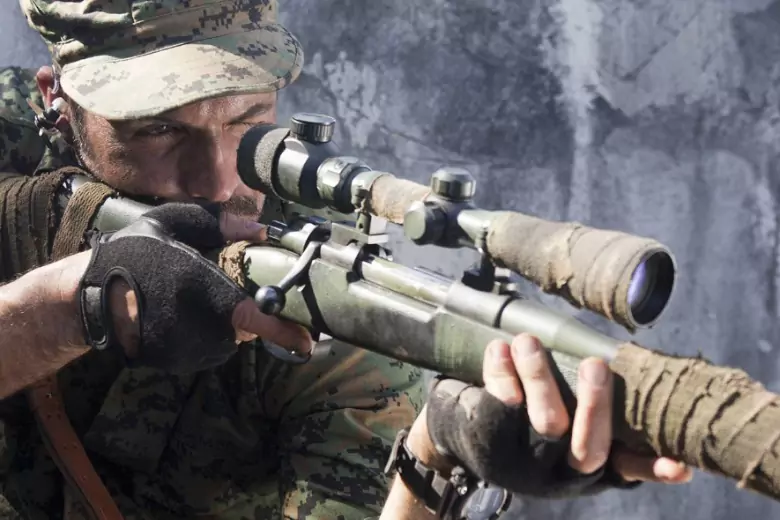 Как должен питаться профессиональный снайпер: леденцы, щепотка чая, никаких сигарет и спиртного