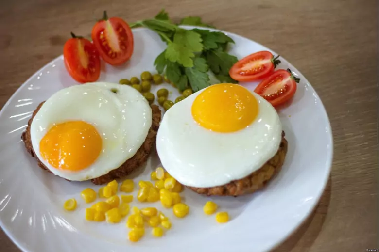 Чтобы стать умнее, надо есть яйца: советует журнал Nutritional Neuroscience