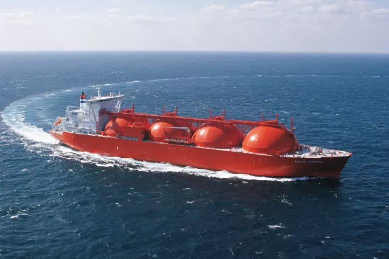 ЕС активировал запрет на перевозку нефти из России по морю и потолок цен
